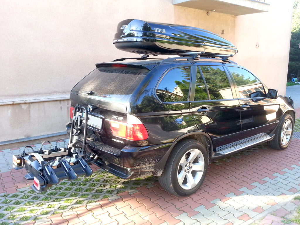 Jak przewozić rower elektryczny samochodem?